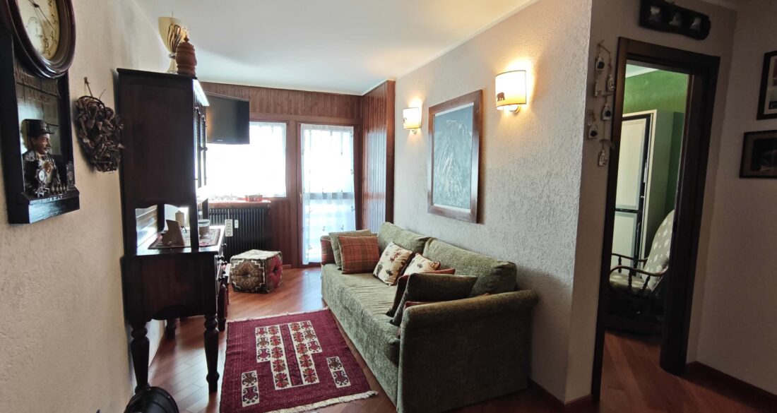 Trilocale ristrutturato ski in ski out