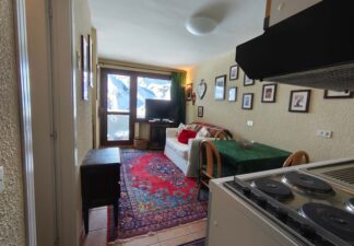 Studio with garage and cellar